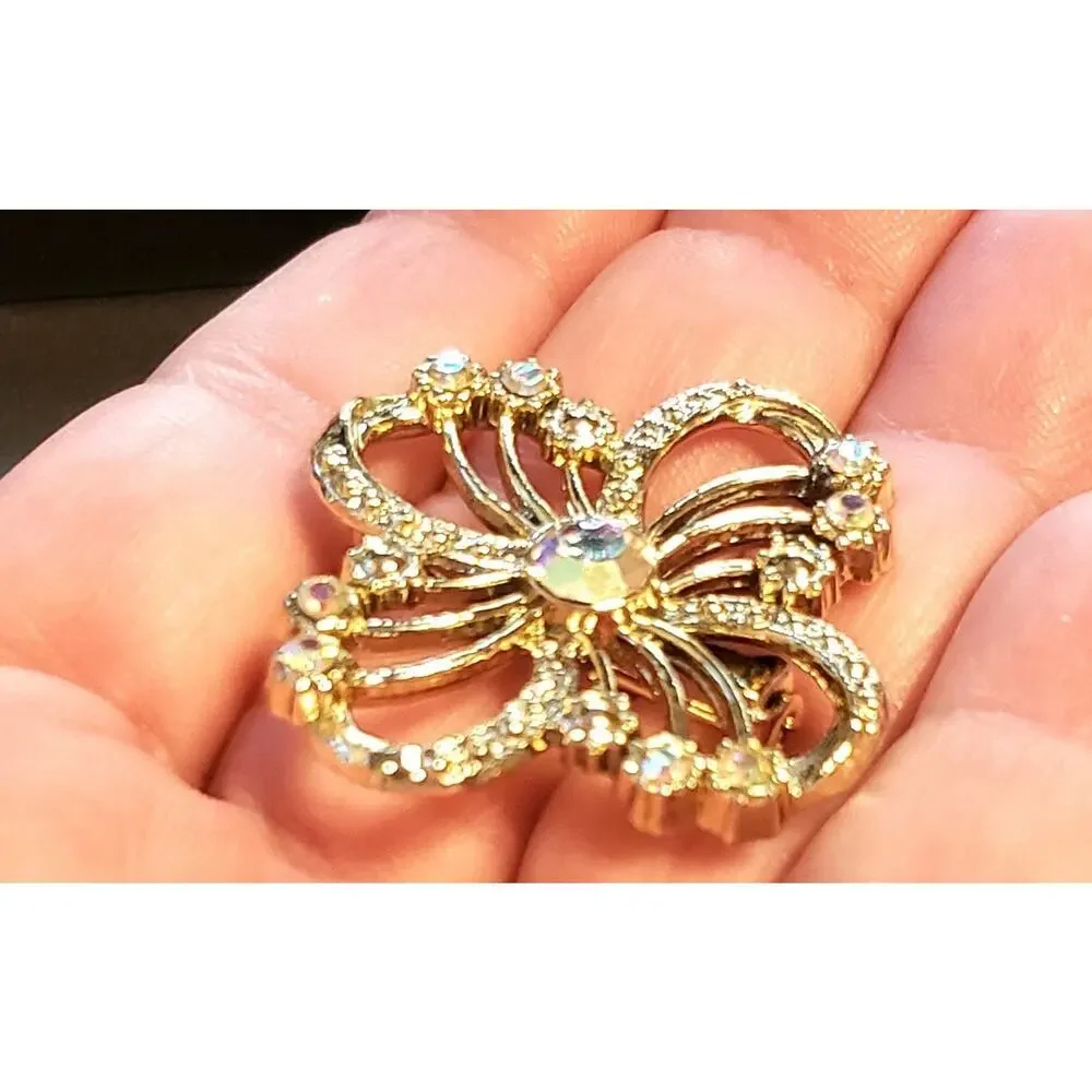 Sparkly Flower Brooch Mid-Century Rhinestone Pin Vintage Floral Gold-tone fb1-97